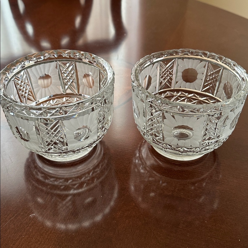 A set of 2 Clear Glass Crystal Bowls